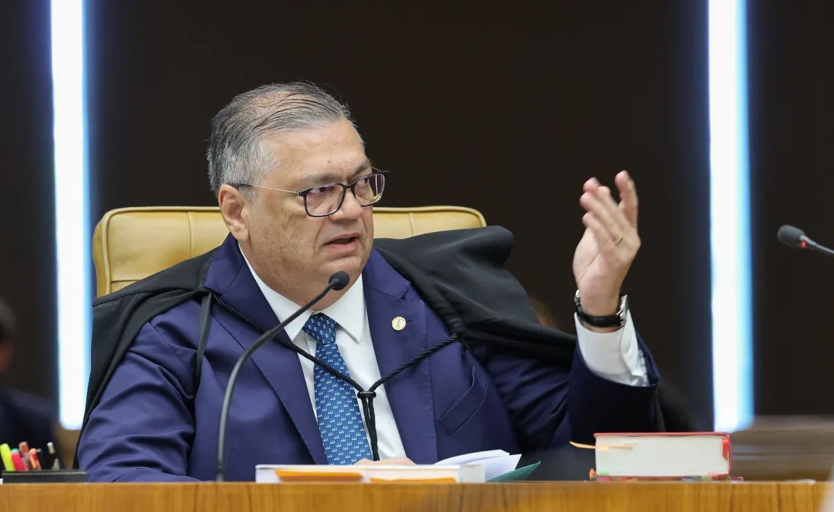 Ministro Flávio Dino durante sessão no Supremo Tribunal Federal.
