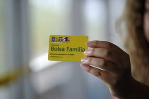 Reajuste do Bolsa Família é questionado pelo Ministério Público junto ao TCU.