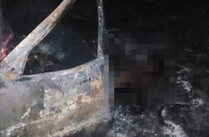 Homem morre carbonizado ao colidir com caminhão no interior do Piauí (Foto: -)