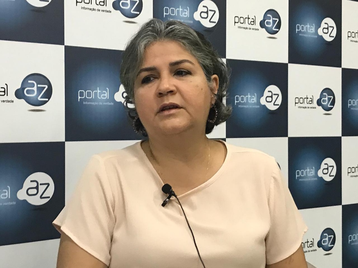 Lúcia Santos