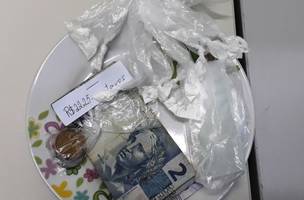 Duas mulheres são presas acusadas de tráfico de drogas em Parnaíba (Foto: -)