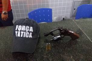 Polícia prende homem por porte ilegal de arma no interior do Piauí (Foto: -)