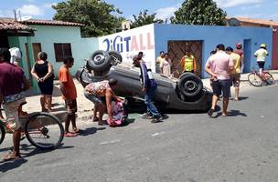Colisão deixa quatro pessoas feridas no litoral do Piauí (Foto: -)