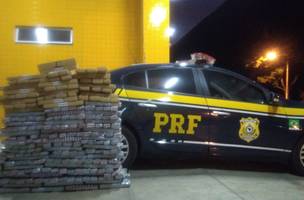 PRF apreende 300 quilos de drogas em caminhão na BR 230 (Foto: -)