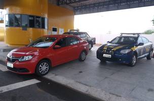 Mulher é presa por não devolver veículo alugado na Bahia (Foto: -)