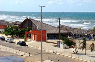 Veículos estão proibidos de trafegar em praias do litoral piauiense (Foto: -)