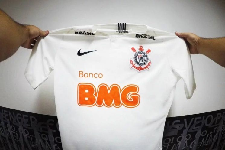 Banco BMG é o novo patrocinador máster do Corinthians (Foto: Reprodução/Twitter/Corinthians)
