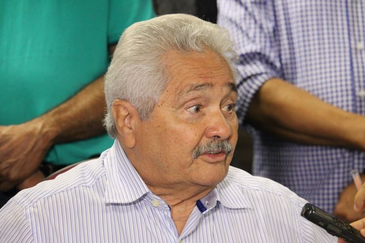 ELMANO FÉRRER