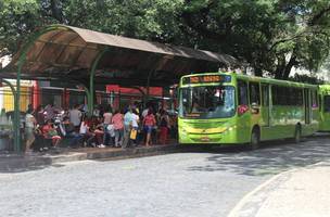 onibus (Foto: Foto: Marcelo Gomes / Portal AZ)