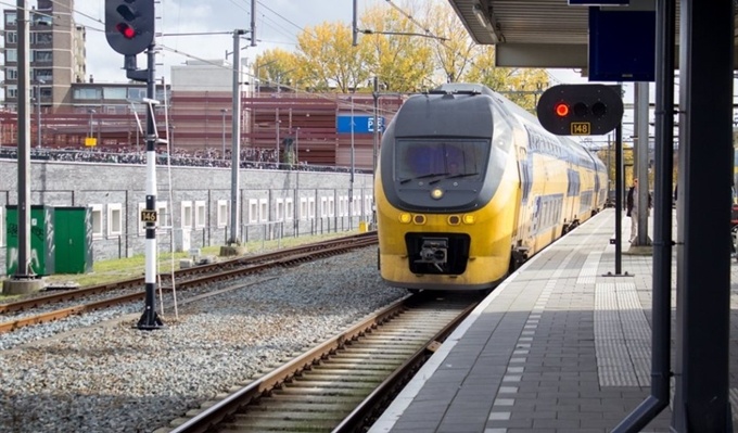 Metrô Holanda