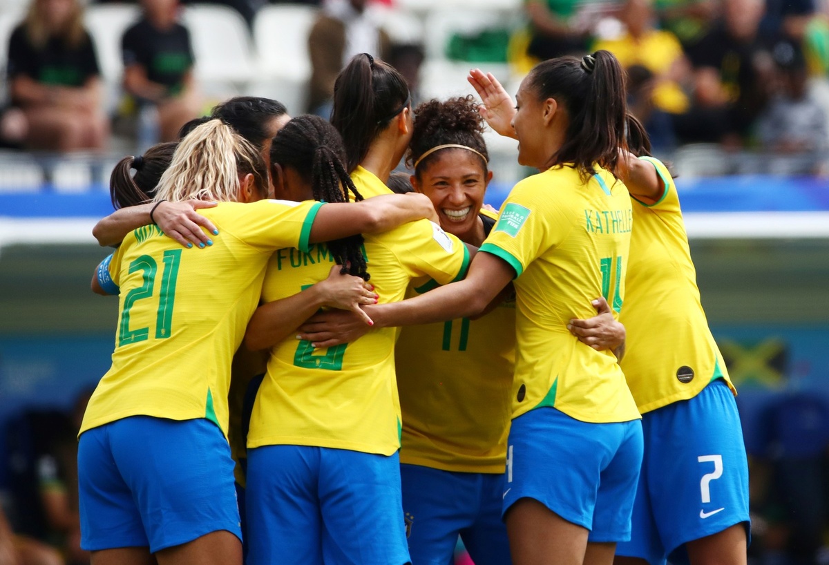 Ponto facultativo em jogos da seleção feminina prevê compensação de horas.  Veja regras