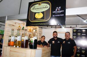 Bananinha comemora parcerias na Feira de Negócios da III ExpoTeresina (Foto: -)