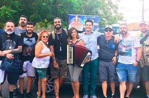 Com história de superação, cantora piauiense Pâmela Lima participa do programa Hora do Faro (Foto: -)