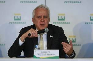 Petrobras diz que atua para diminuir impacto de vazamento de óleo (Foto: -)