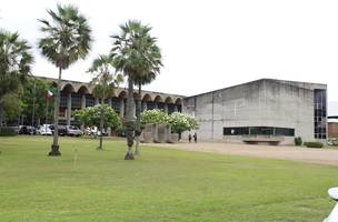 Com salários de até R$ 4 mil, inscrições para concurso encerram nesta sexta-feira (Foto: -)