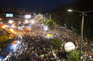 Formato do Corso com palcos na avenida recebe 84,9% de aprovação dos foliões (Foto: -)