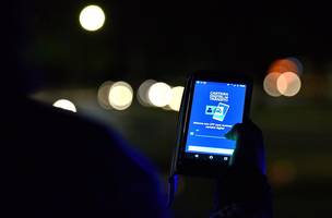CRLV digital está disponível para impressão por donos de veículos em 13 estados e no DF (Foto: -)