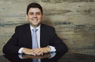 Advogado Carlos Henrique fala sobre direito trabalhista em entrevista à Rádio Pioneira (Foto: -)