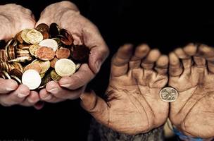Menos pobres para que haja mais dinheiro a ser ganho (Foto: -)