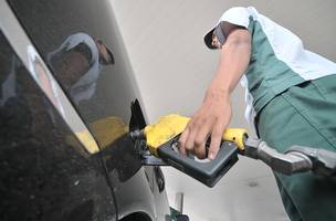 aumento (Foto: gasolina)