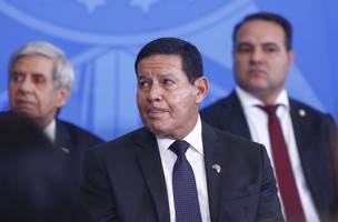Mourão manifesta preocupação com incêndios na Amazônia (Foto: -)