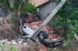 Motorista perde o controle e carro cai em sangradouro do açude de Campo Maior (Foto: -)