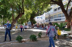 Black Friday: Lojas do centro e bairros estarão abertas até às 18 horas deste sábado (Foto: -)