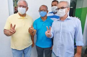 Firmino diz que Kleber é um grande gestor e anuncia que processo de transição começará nesta segunda (Foto: -)