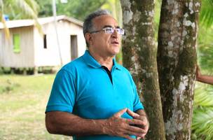 Edmilson Rodrigues, do PSOL, é eleito prefeito de Belém (PA) (Foto: -)