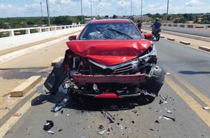 Colisão entre veículos deixa uma pessoa ferida na BR 230 (Foto: -)