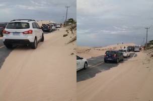 Areia de dunas invade trecho da PI 116 e causa congestionamento no litoral do Piauí (Foto: -)