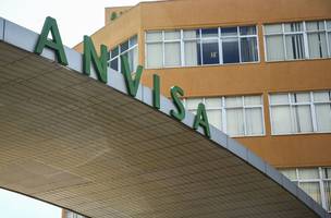 Anvisa se reúne domingo para definir autorização emergencial de vacina (Foto: -)