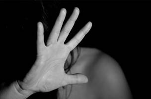 Homem é preso suspeito de estuprar filha de 15 anos e agredir companheira no interior do Piauí (Foto: -)