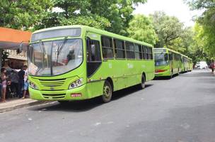 Motoristas e cobradores rejeitam proposta apresentada pelo Setut e mantêm greve dos ônibus (Foto: -)