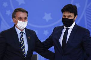 Bolsonaro e Fábio Faria fazem 1ª videochamada de 5G standalone (Foto: -)