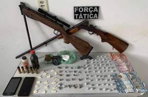 Força Tática prende foragido da Justiça e suspeitos de tráfico de drogas (Foto: -)