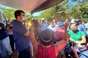 Interpi doa terrenos para famílias carentes com mediação da Ajuspi (Foto: -)