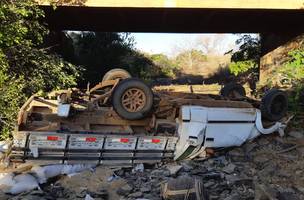Vereador perde controle de veículo e morre ao cair de ponte em Valença do Piauí (Foto: -)