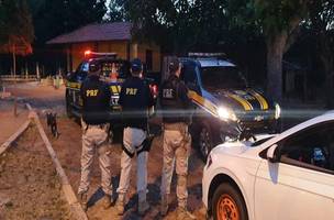 Suspeitos de associação criminosa são presos pela PRF em Buriti dos Lopes (Foto: -)