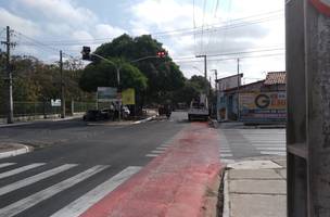 Novo semáforo é instalado em cruzamento das Avenidas Prefeito Freitas Neto com a Duque de Caxias (Foto: -)