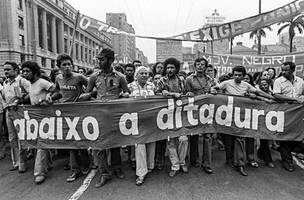 É preciso que a gente siga com ódio e nojo de qualquer ditadura (Foto: -)
