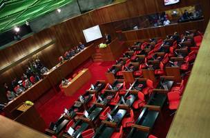 Começa a temporada do bate-e-volta de secretários-deputados à Assembleia (Foto: -)