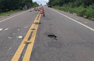 Motociclista de 37 anos morre depois de cair em buraco na BR 343 (Foto: -)