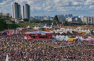 Ministro do TSE valida desistência do PL de ação contra falas políticas no Lollapalooza (Foto: -)