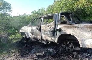 Advogado é morto a tiros e policial fica ferido no litoral do Piauí; carro de vítima é incendiado (Foto: -)