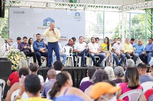 Mais de 500 registros definitivos de imóveis são entregues para famílias (Foto: -)