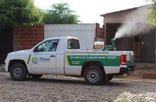 Carros fumacê voltam a circular nos bairros de Teresina nesta sexta-feira, informa FMS (Foto: -)