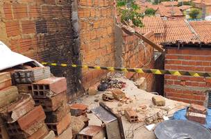 Defesa Civil interdita residências por risco de desabamento na zona Sul de Teresina (Foto: -)