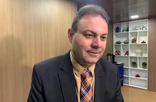Jeová, eleito sem concorrer (Foto: -)
