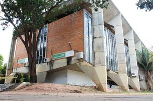 TCE descobre matrículas de mais de mil defuntos no Proaja; Seduc contesta (Foto: -)